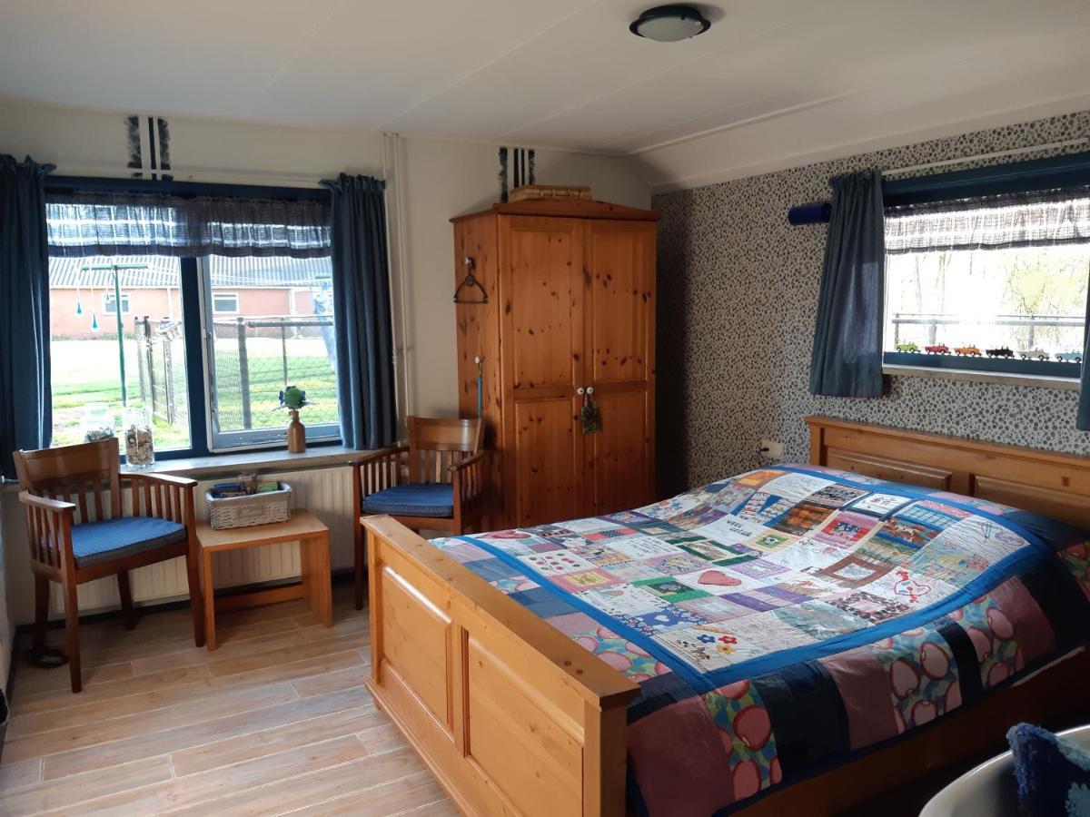 Bed & Breakfast “ Gastvrij Onthaal “ Een-West Exterior foto