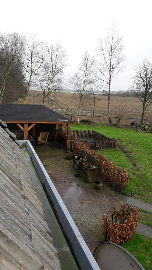 Bed & Breakfast “ Gastvrij Onthaal “ Een-West Exterior foto